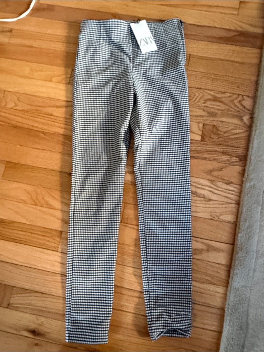 Zara Black & White Checked jeggings